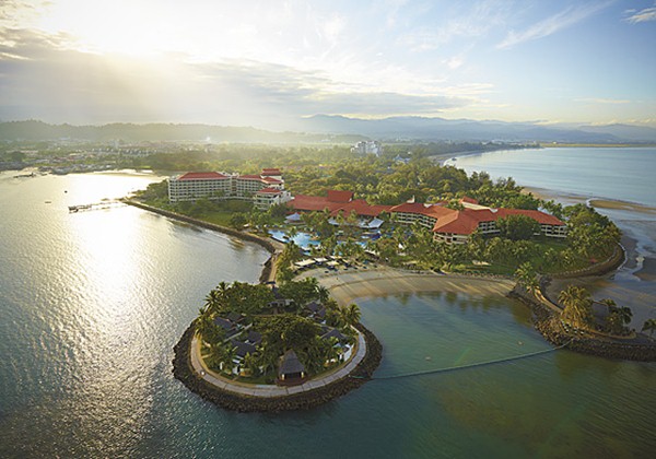 SHANGRI-LA'S RASA RIA RESORT