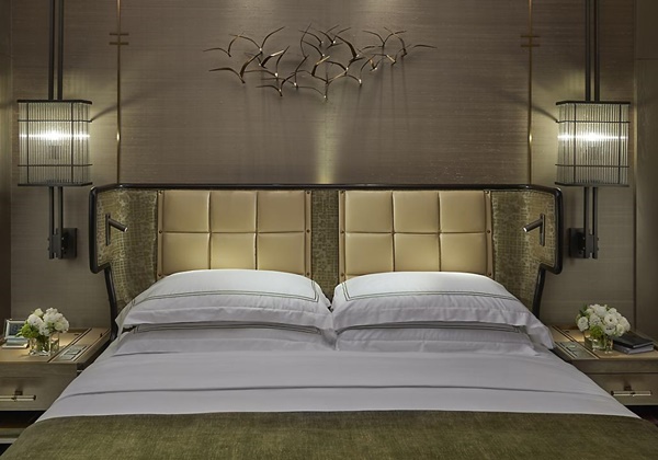 THE LANDMARK MANDARIN ORIENTAL