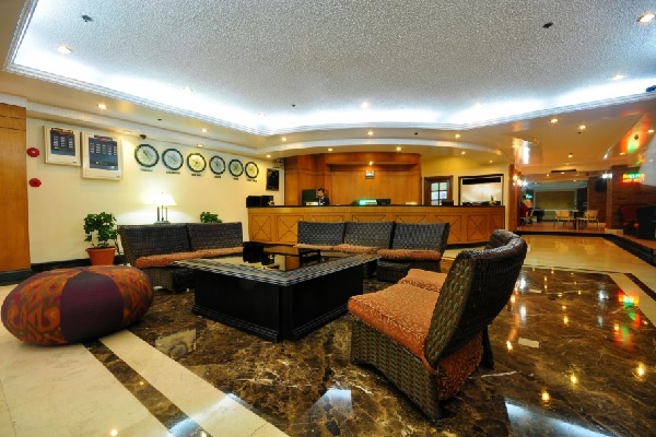 EXECUTIVE PLAZA