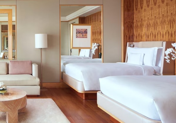 RITZ-CARLTON MILLENIA
