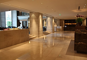 NEW WORLD SHANGHAI HOTEL（ニューワールド 上海 ホテル（上海巴黎春天新世界大酒店））