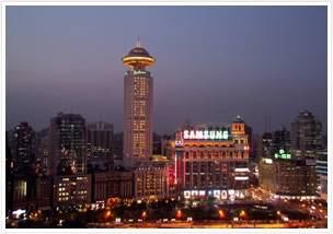 RADISSON HOTEL SHANGHAI NEW WORLD（ラディソン　ホテル　上海　ニューワールド（上海新世界麗笙大酒店））